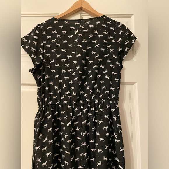 Amazing Horse Print Dress, Large - Picture 3 of 15